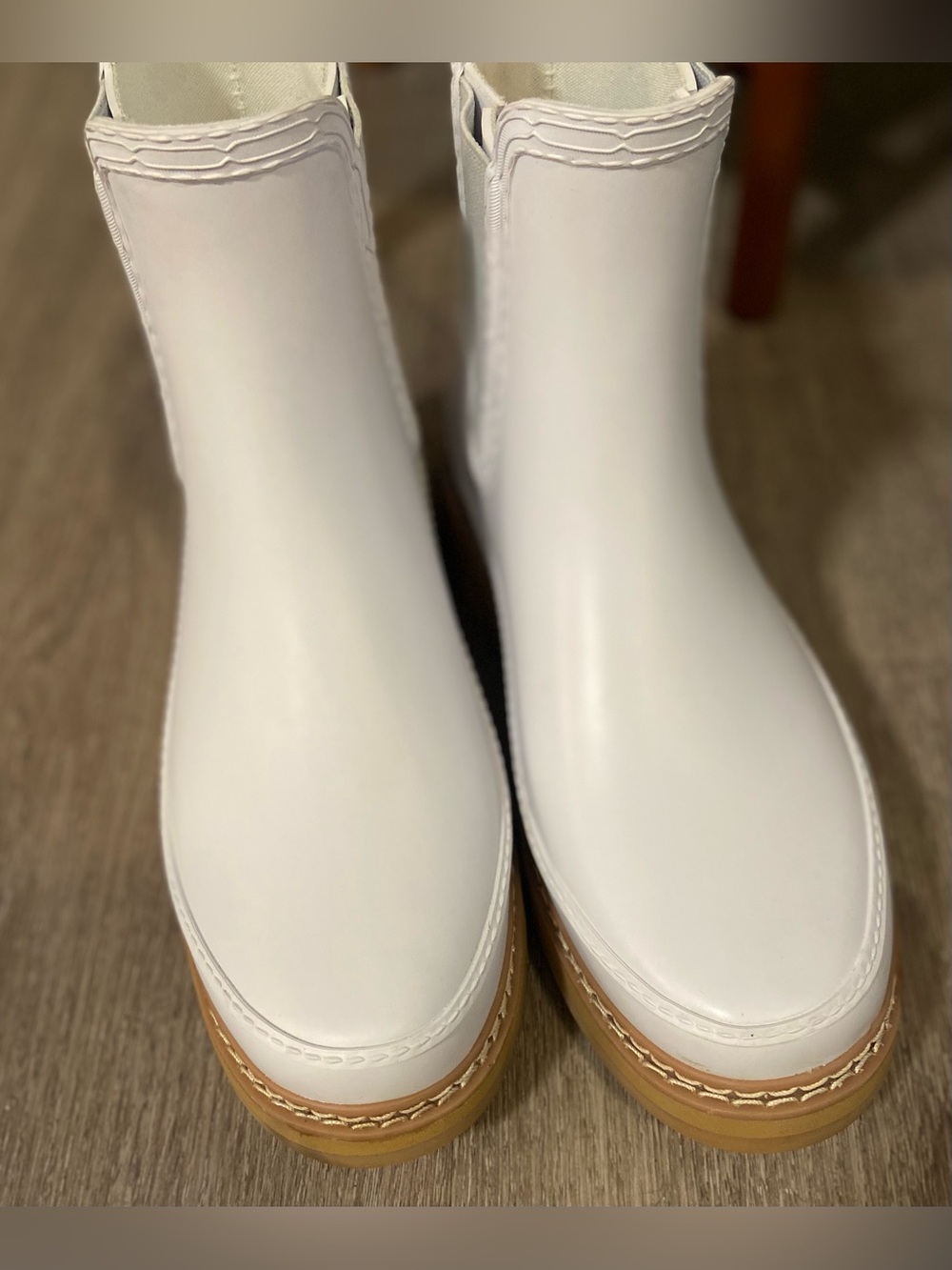 HUNTER Chelsea Rain Boots, US size 8 - Picture 11 of 15